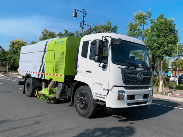 国六东风天锦干扫车